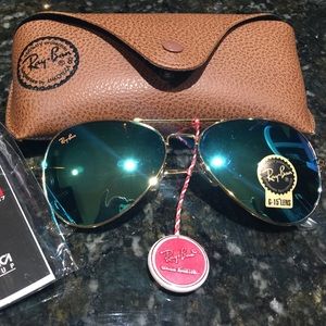 Authentic RayBan Green Flash Sunglasses 🕶